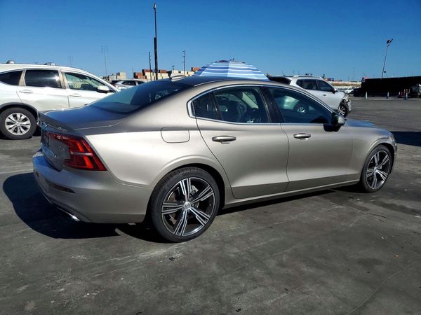 2020 VOLVO S60