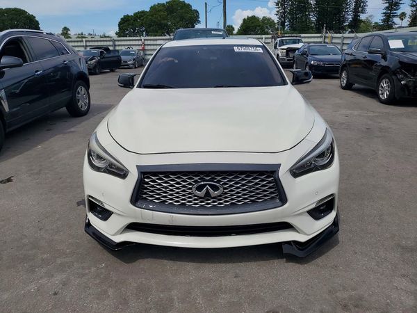 2021 INFINITI Q50 LUXE