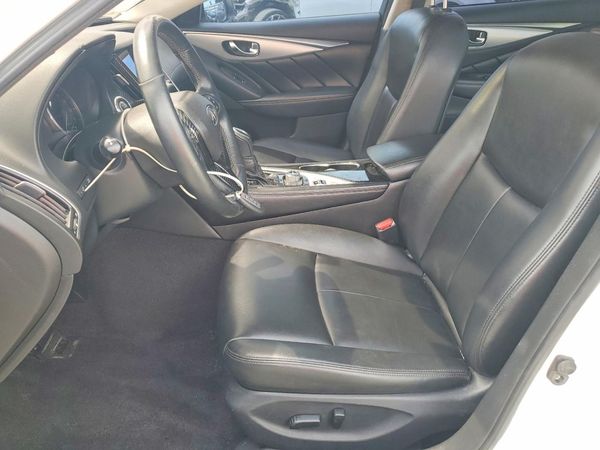 2021 INFINITI Q50 LUXE