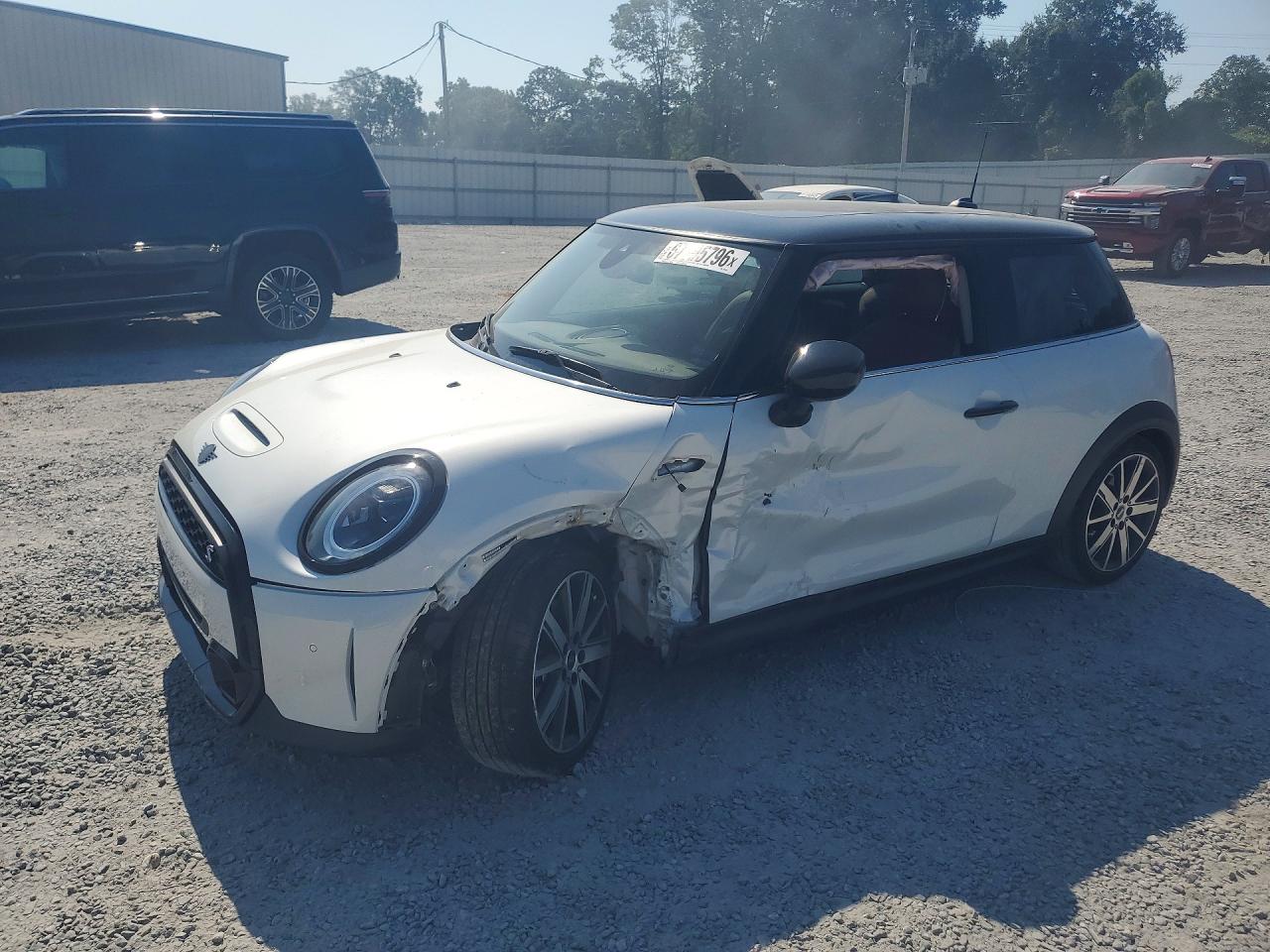 2024 MINI COOPER