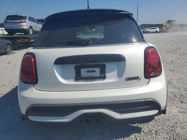 2024 MINI COOPER