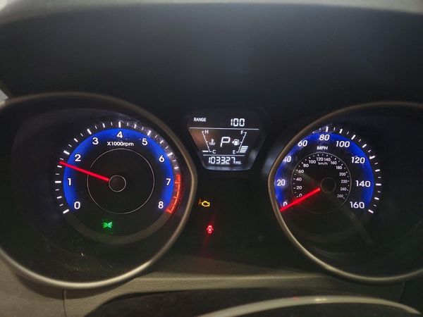 2014 HYUNDAI ELANTRA GLS (Middle)