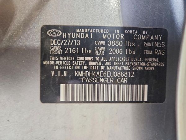 2014 HYUNDAI ELANTRA GLS (Middle)
