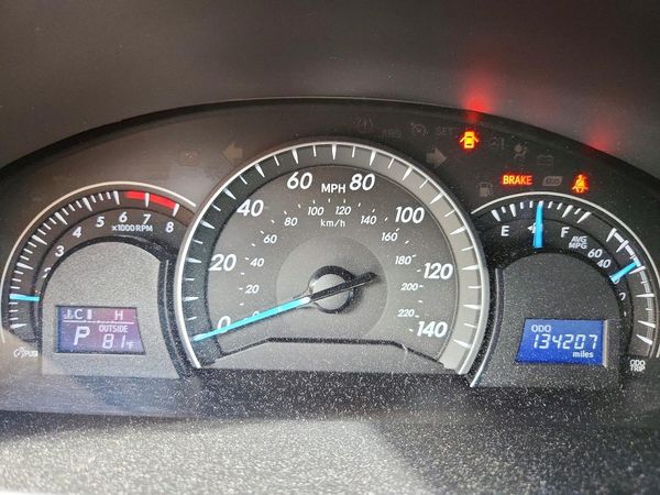 2014 TOYOTA CAMRY