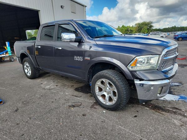 2015 RAM 1500 Laramie