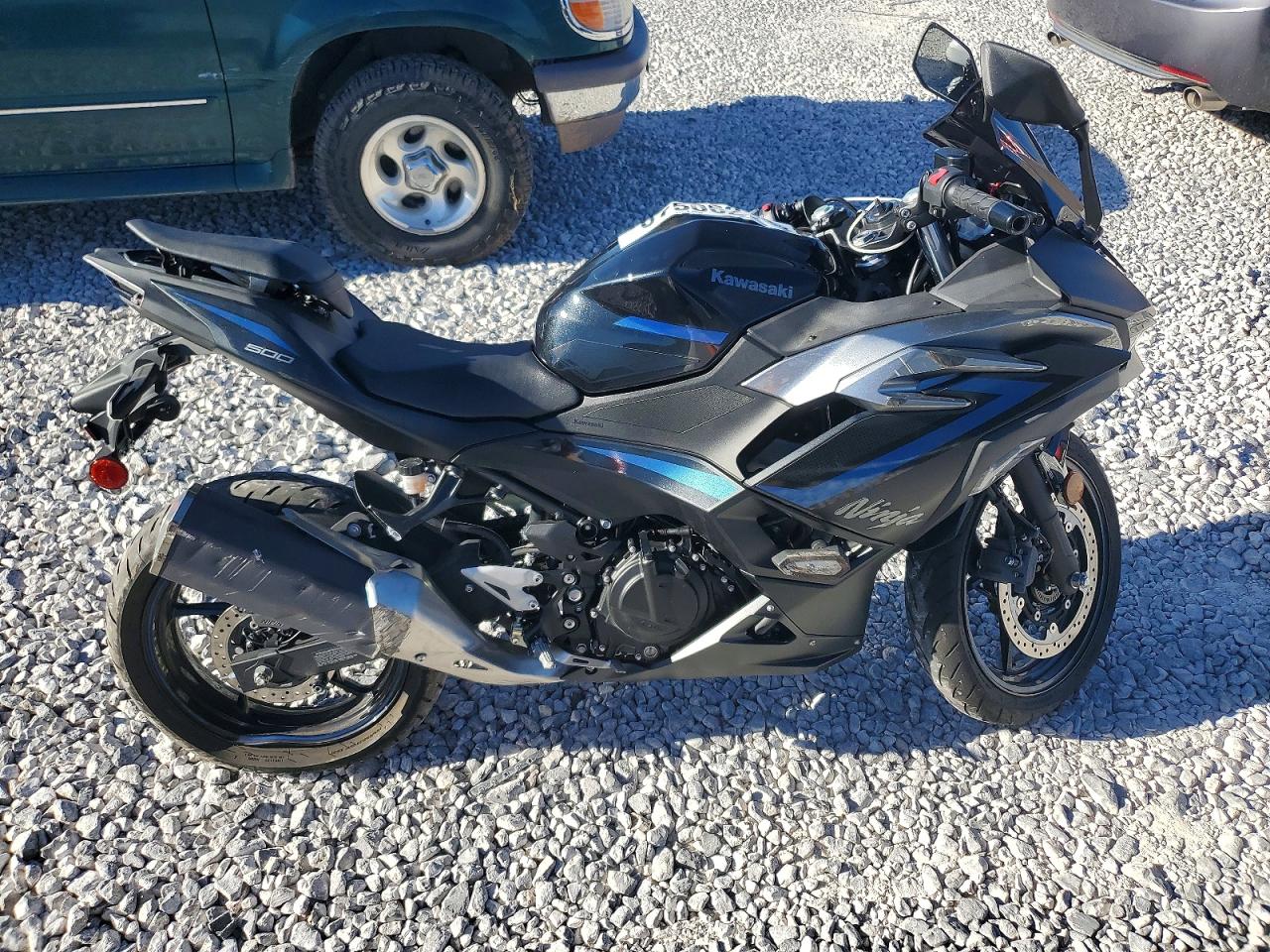 2025 KAWASAKI EX500