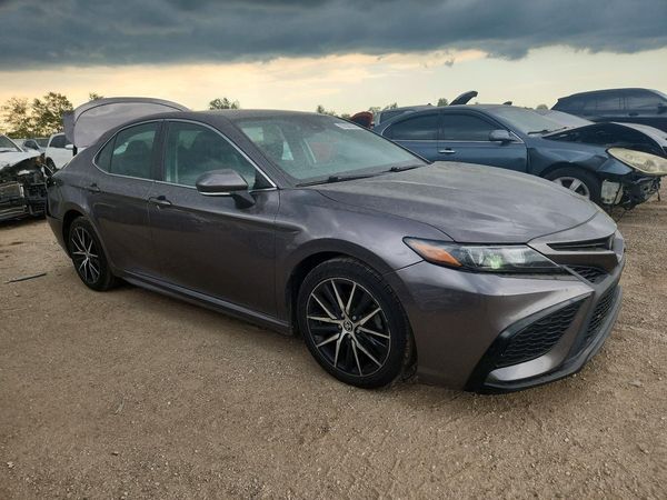 2022 TOYOTA CAMRY