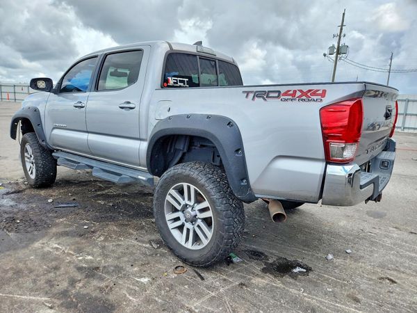 2016 TOYOTA TACOMA