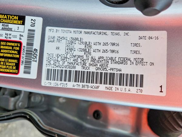 2016 TOYOTA TACOMA