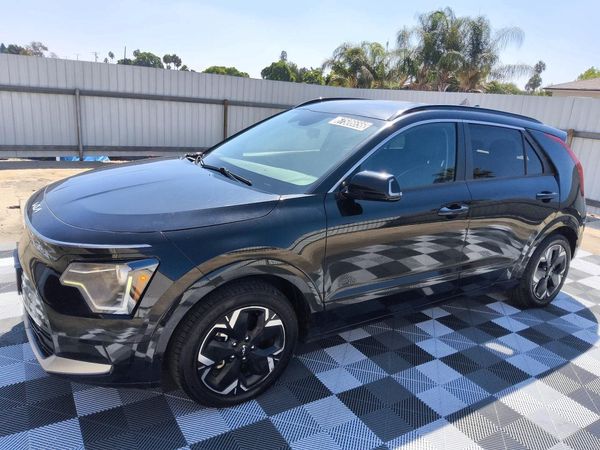 2023 KIA NIRO Wind