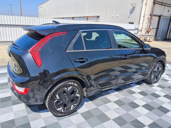 2023 KIA NIRO Wind
