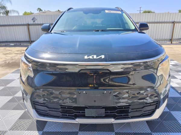 2023 KIA NIRO Wind