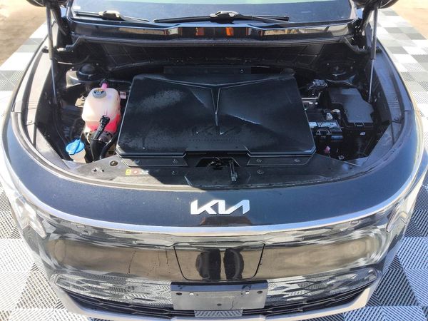 2023 KIA NIRO Wind