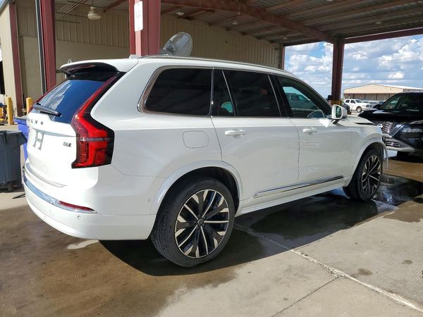 2026 VOLVO XC90 Plus Bright
