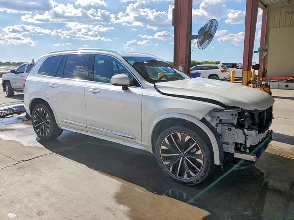 2026 VOLVO XC90 Plus Bright