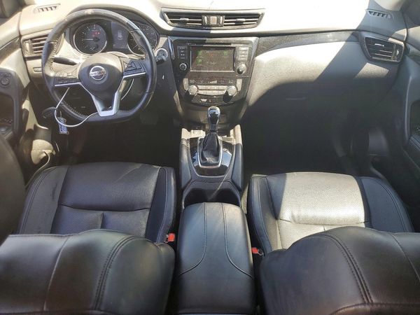 2022 NISSAN ROGUE SPORT SL