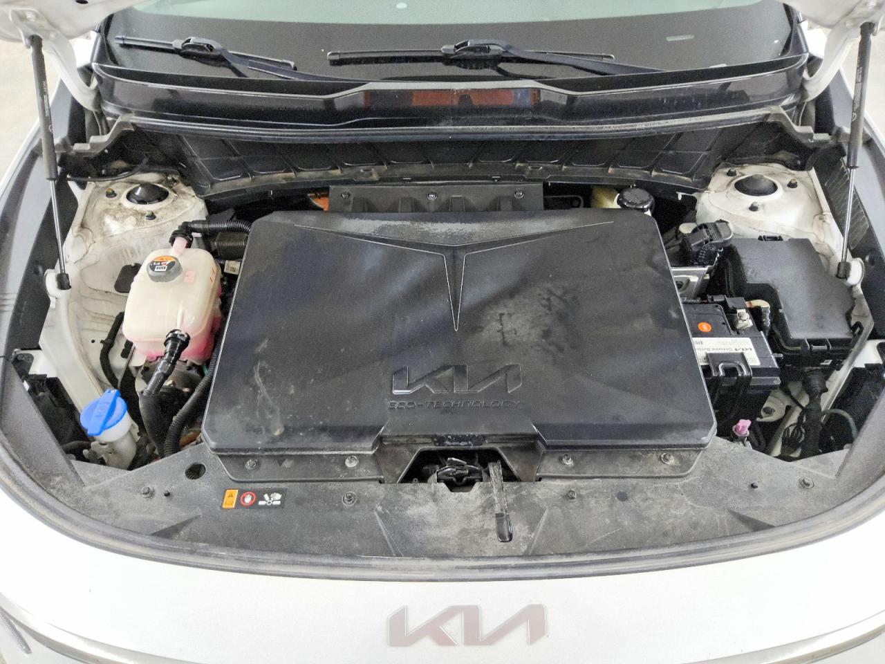 2023 KIA NIRO Wind