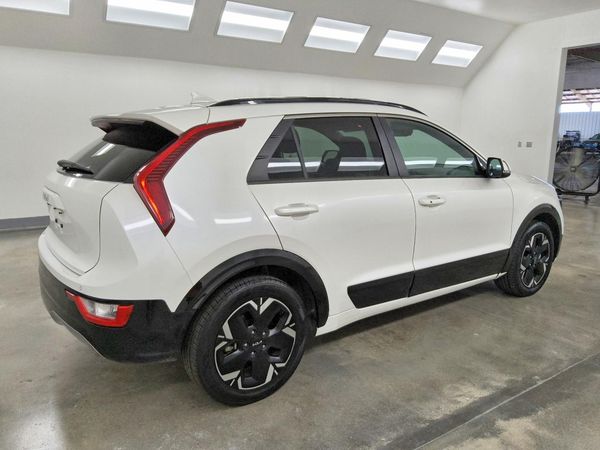 2023 KIA NIRO Wind