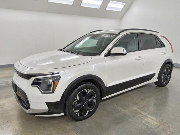 2023 KIA NIRO Wind