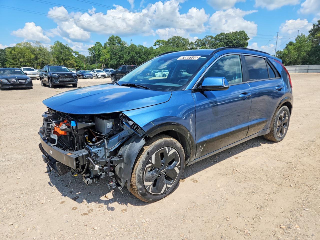 2023 KIA NIRO Wind — Front 3/4