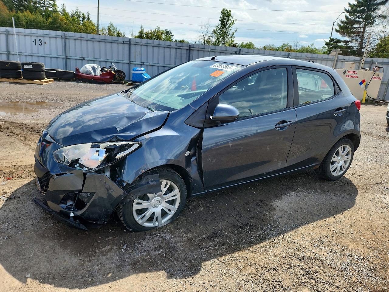 2012 MAZDA 2 Sport/GX — Front 3/4