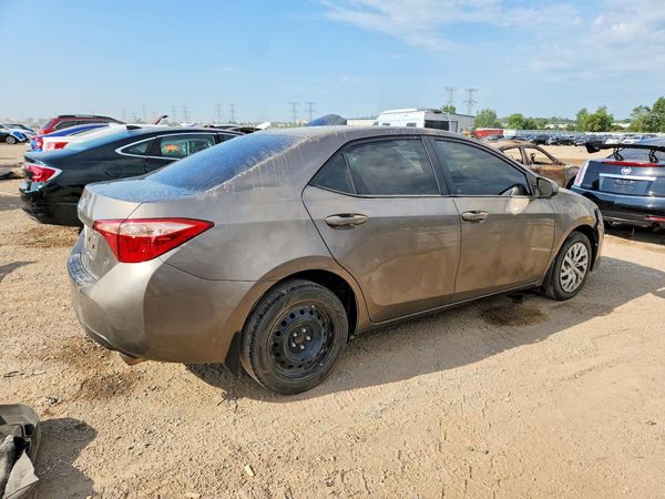 2017 TOYOTA COROLLA