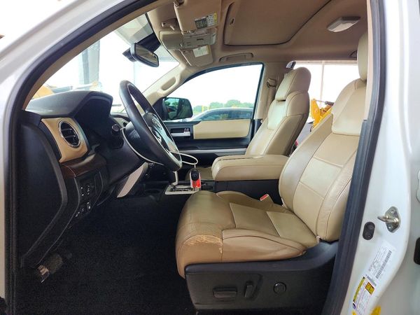 2018 TOYOTA TUNDRA