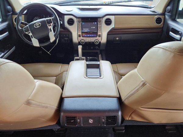 2018 TOYOTA TUNDRA