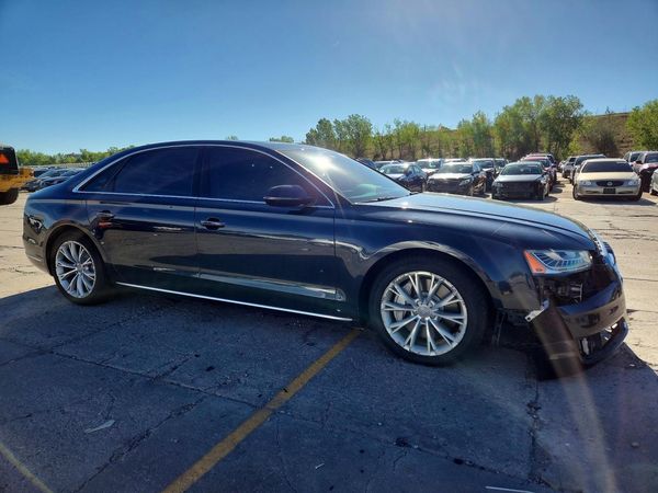 2015 AUDI A8