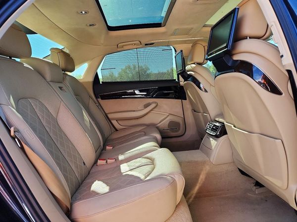 2015 AUDI A8