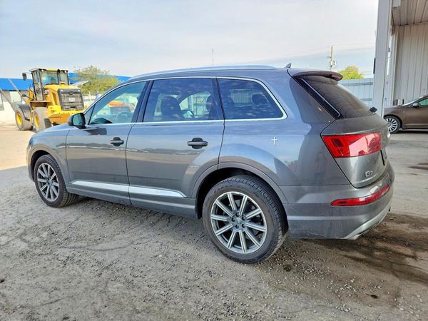 2018 AUDI Q7 quattro Prestige