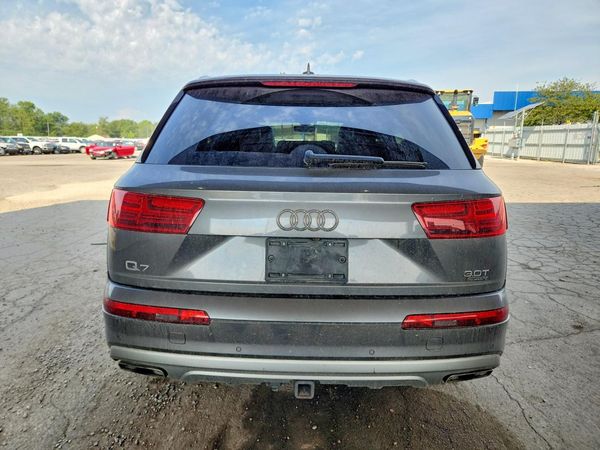 2018 AUDI Q7 quattro Prestige