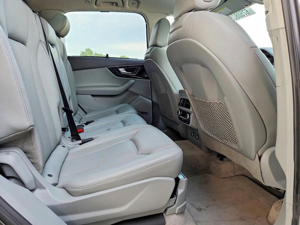 2018 AUDI Q7 quattro Prestige