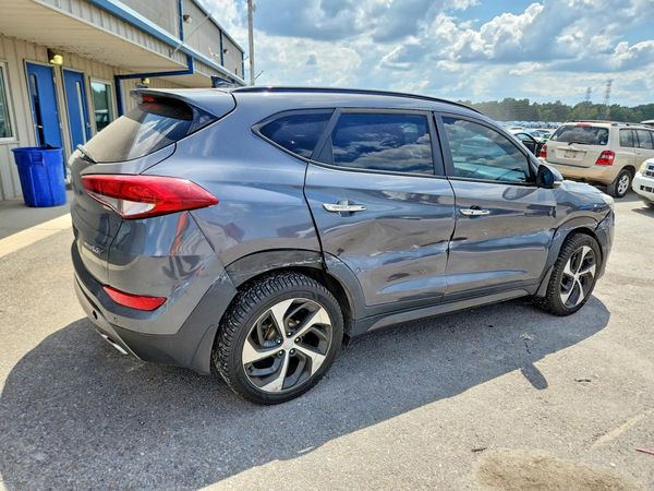 2016 HYUNDAI TUCSON