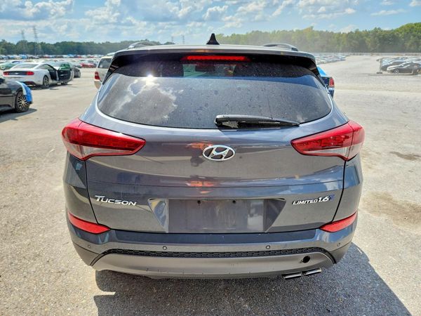 2016 HYUNDAI TUCSON