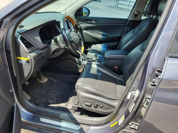 2016 HYUNDAI TUCSON