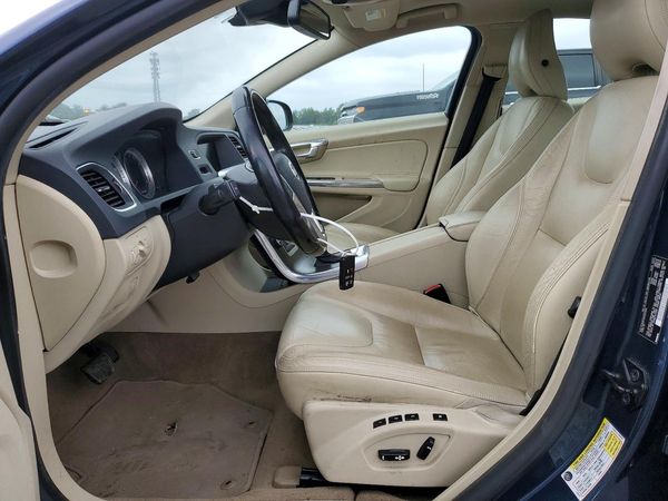2013 VOLVO S60