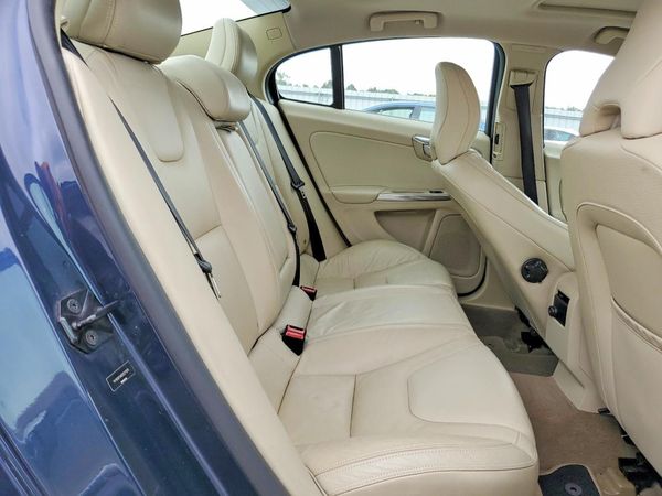 2013 VOLVO S60