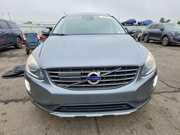 2016 VOLVO XC60