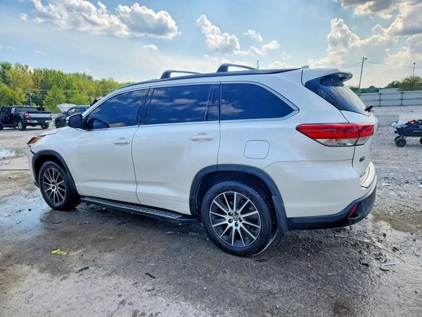 2017 TOYOTA HIGHLANDER