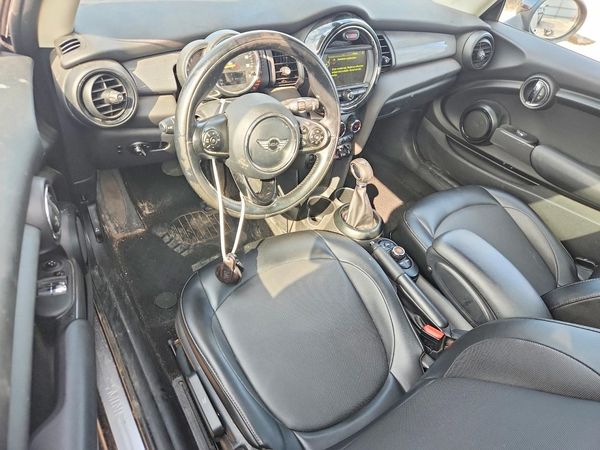 2017 MINI COOPER