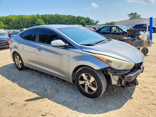2015 HYUNDAI ELANTRA
