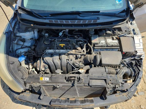 2015 HYUNDAI ELANTRA