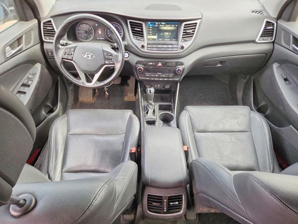 2017 HYUNDAI TUCSON