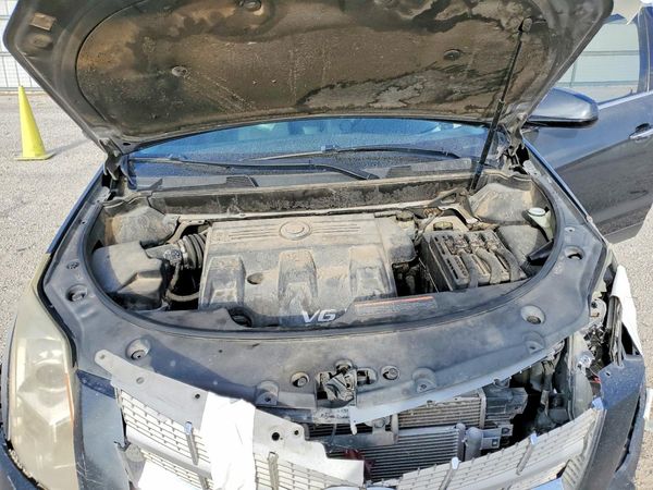 2012 CADILLAC SRX — Engine bay