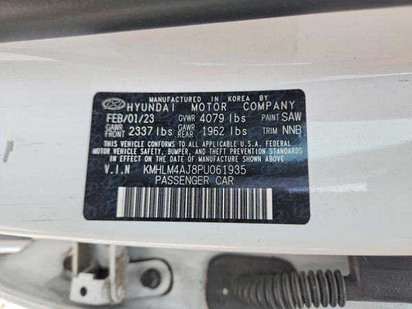 2023 HYUNDAI ELANTRA Blue