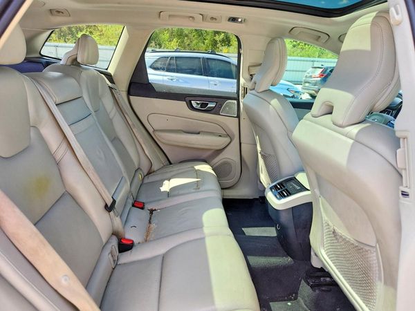 2019 VOLVO XC60