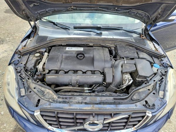 2012 VOLVO XC60