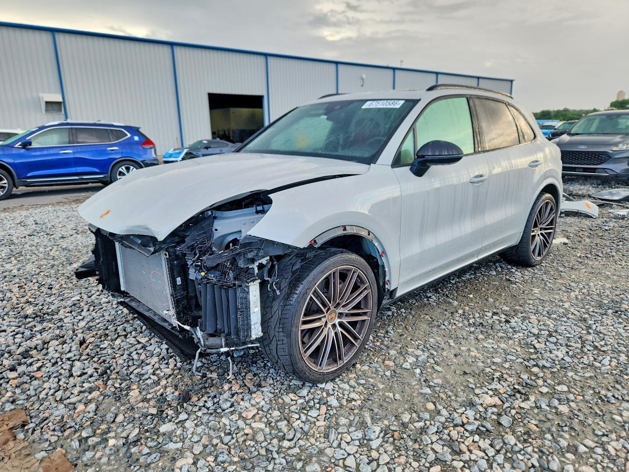 2022 PORSCHE CAYENNE Base