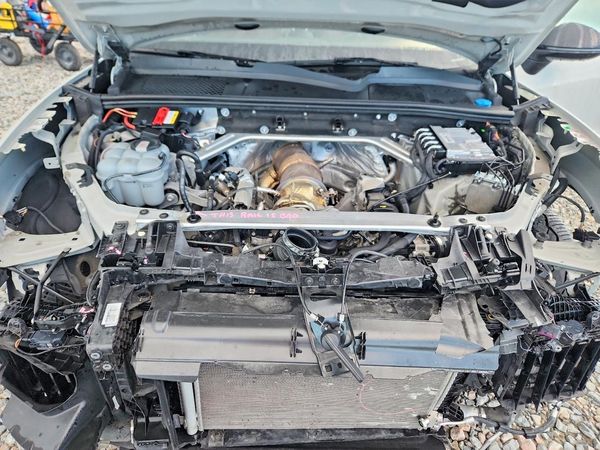 2022 PORSCHE CAYENNE Base